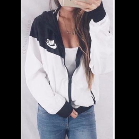 Nike Tops - nike women’s zip up windbreaker black and white
